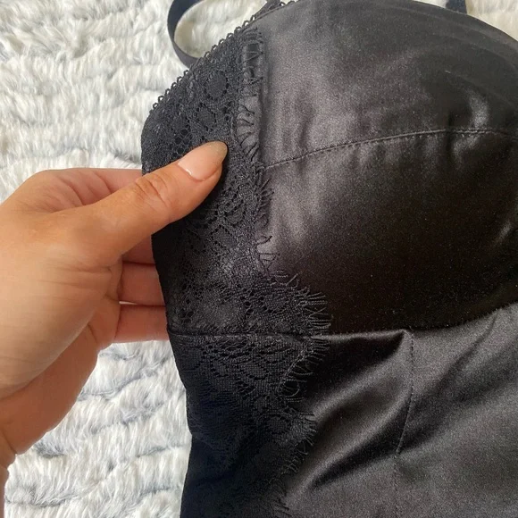 Guess Lexy Dress Sweetheart Neckline Satin Lace Trim Bodycon Sexy Dress 5 - Picture 6 of 15